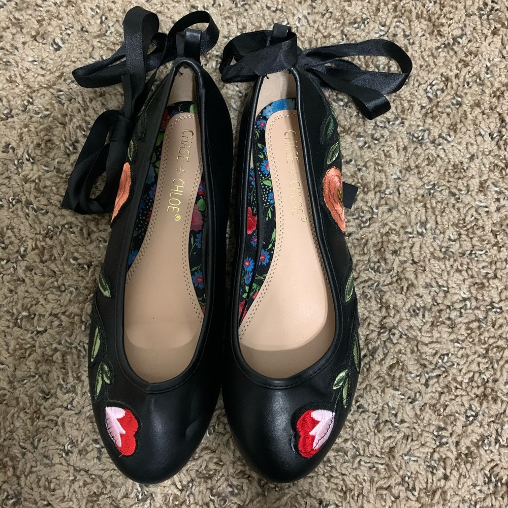 Ankle Wrap Ballet Flats with Floral Needlepoint